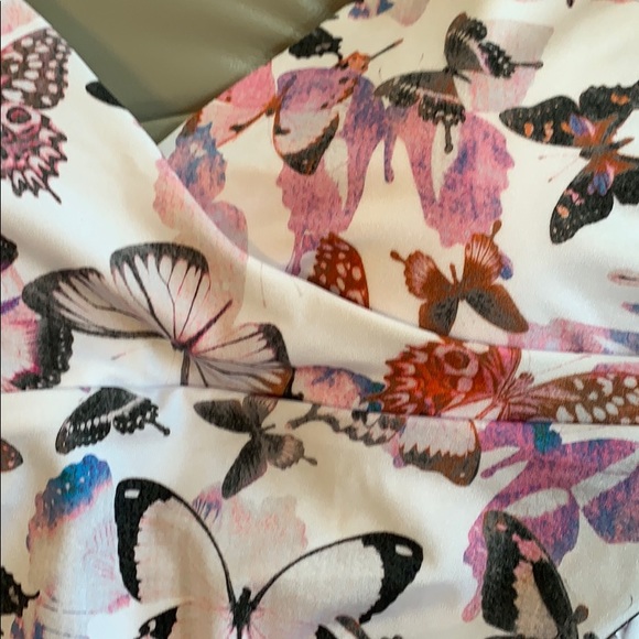 DKNY Printed Surplice Ruched One-Piece Swimsuit - Picture 8 of 8